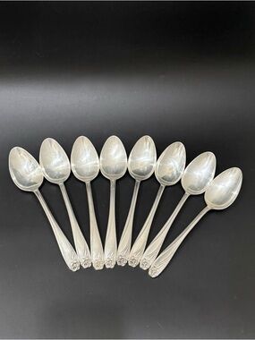 8pcs Vintage 1847 Rogers Bros IS Daffodil Flower Silver-plated 7 1/8” Spoons